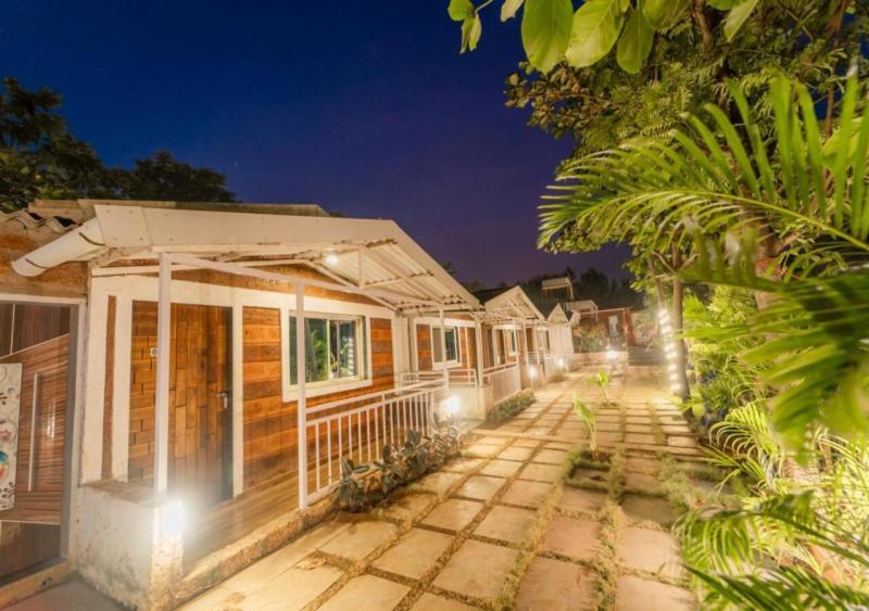Salt Water Resort Dapoli Ngoại thất bức ảnh